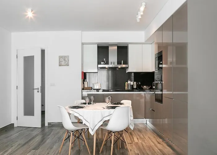 Surfers Paradise Apartment *